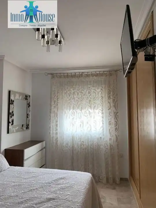 Flat with terrace for sale in Feria, imagen 10