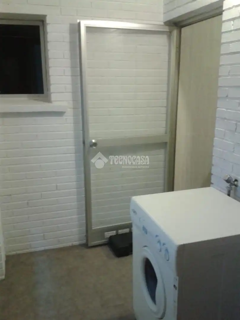 Baño de Piso en venta en Fuenlabrada con Terraza y Piscina comunitaria