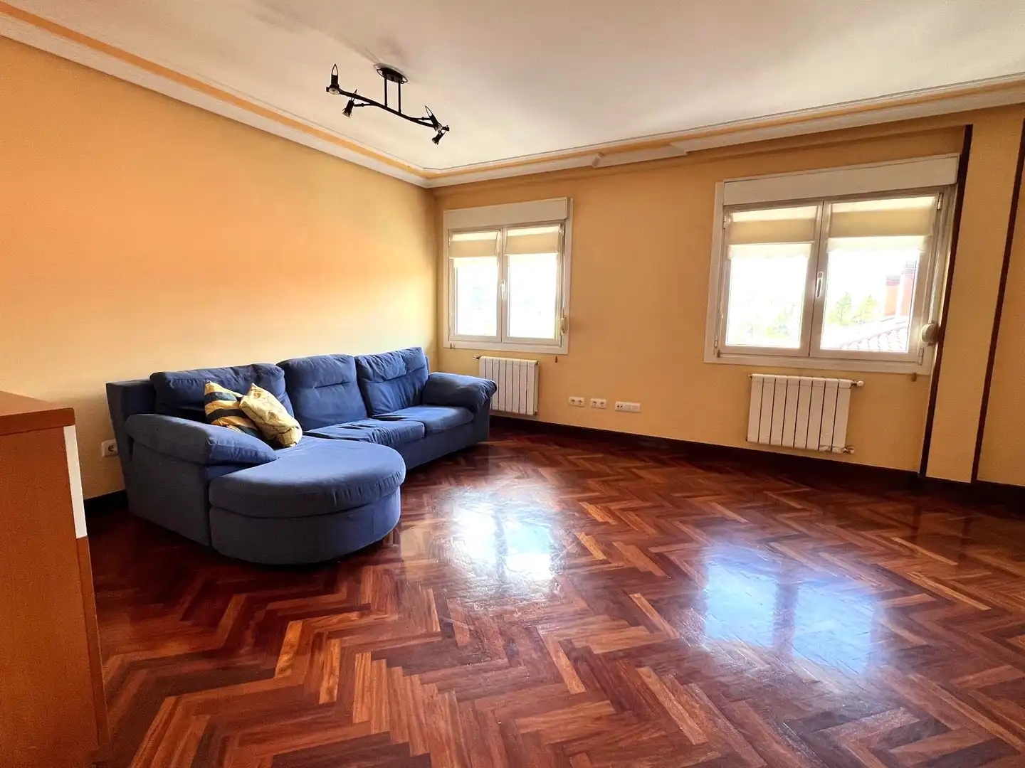 Sala de estar de Piso en venta en Andoain con Calefacción, Parquet y Trastero