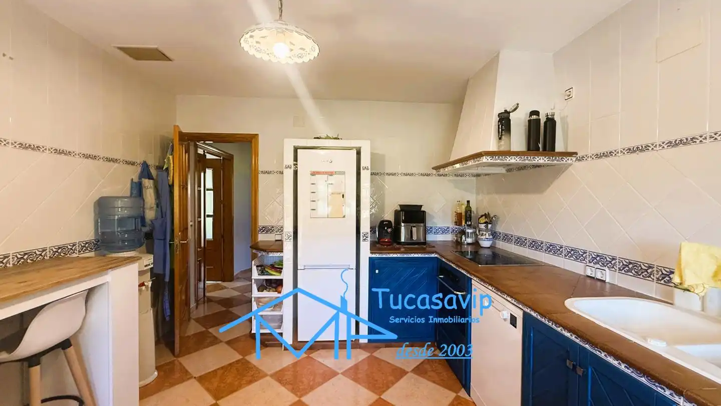 Cocina de Casa o chalet en venta en Cebreros con Aire acondicionado, Jardín privado y Terraza