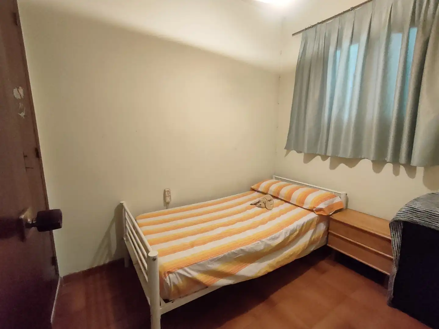 Bedroom of Houses for sale in Godelleta  with Air Conditioner, Private garden and Terrace