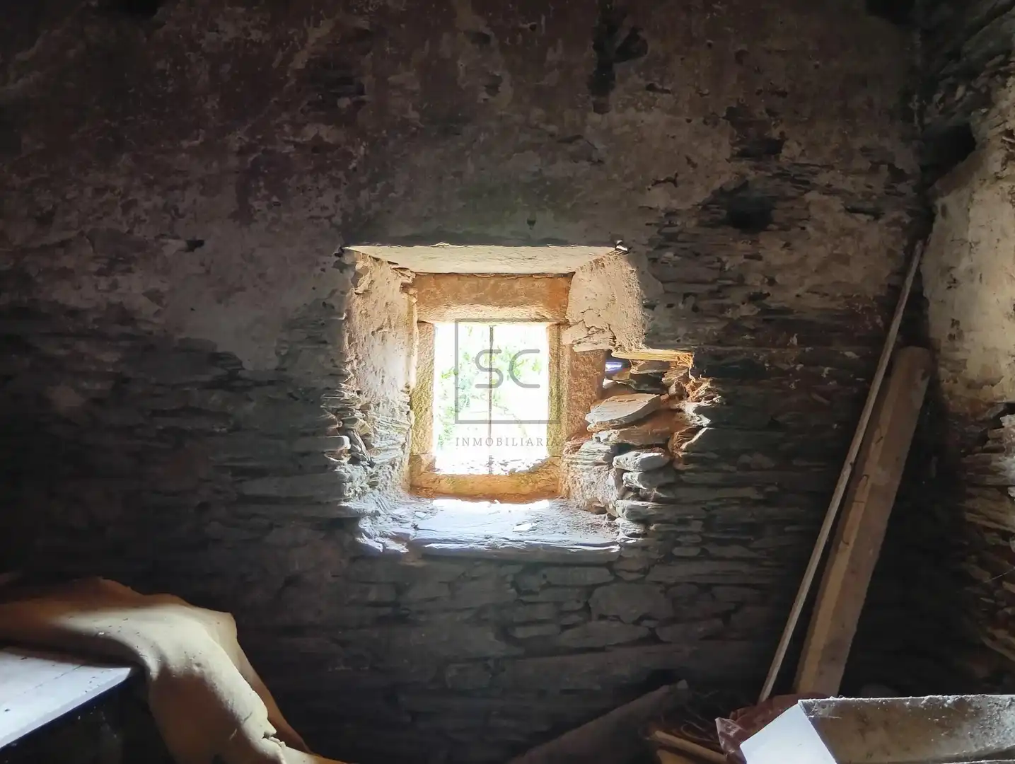 Casa adosada en venda en Cabanas amb Balcó