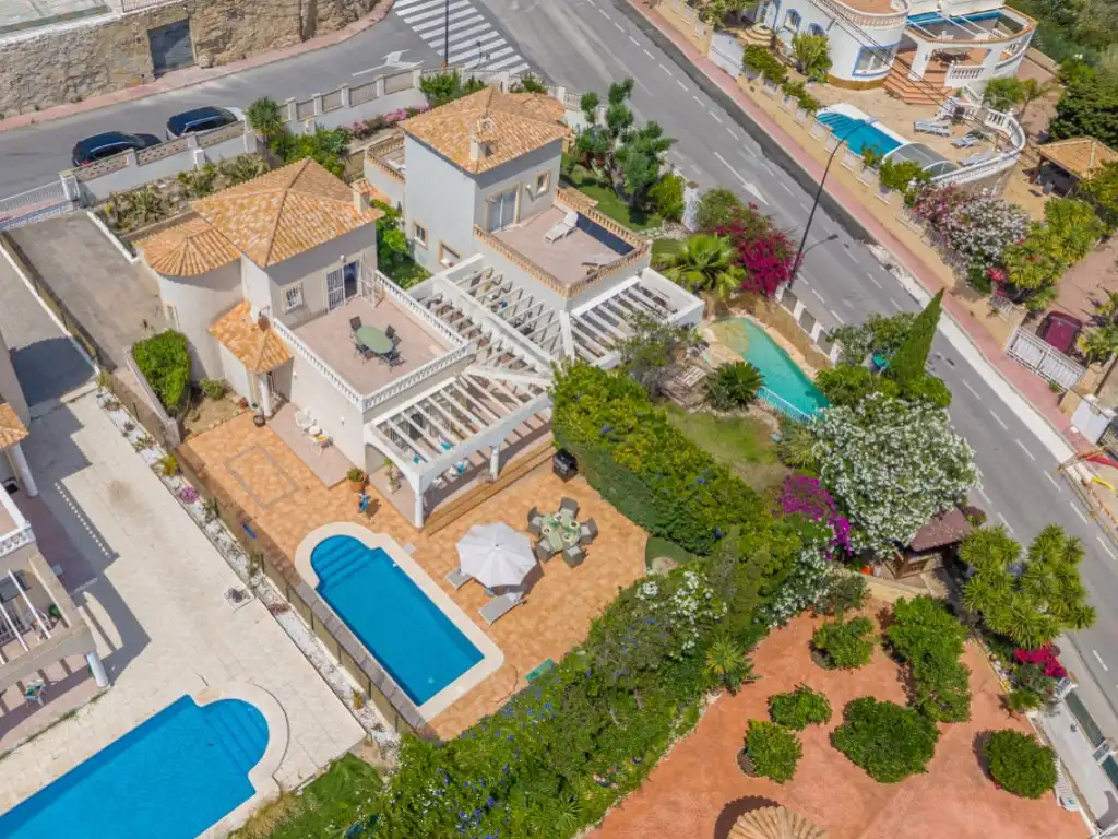 Xalet amb piscina en venda a Carrer Sant Miquel de les Sal 12