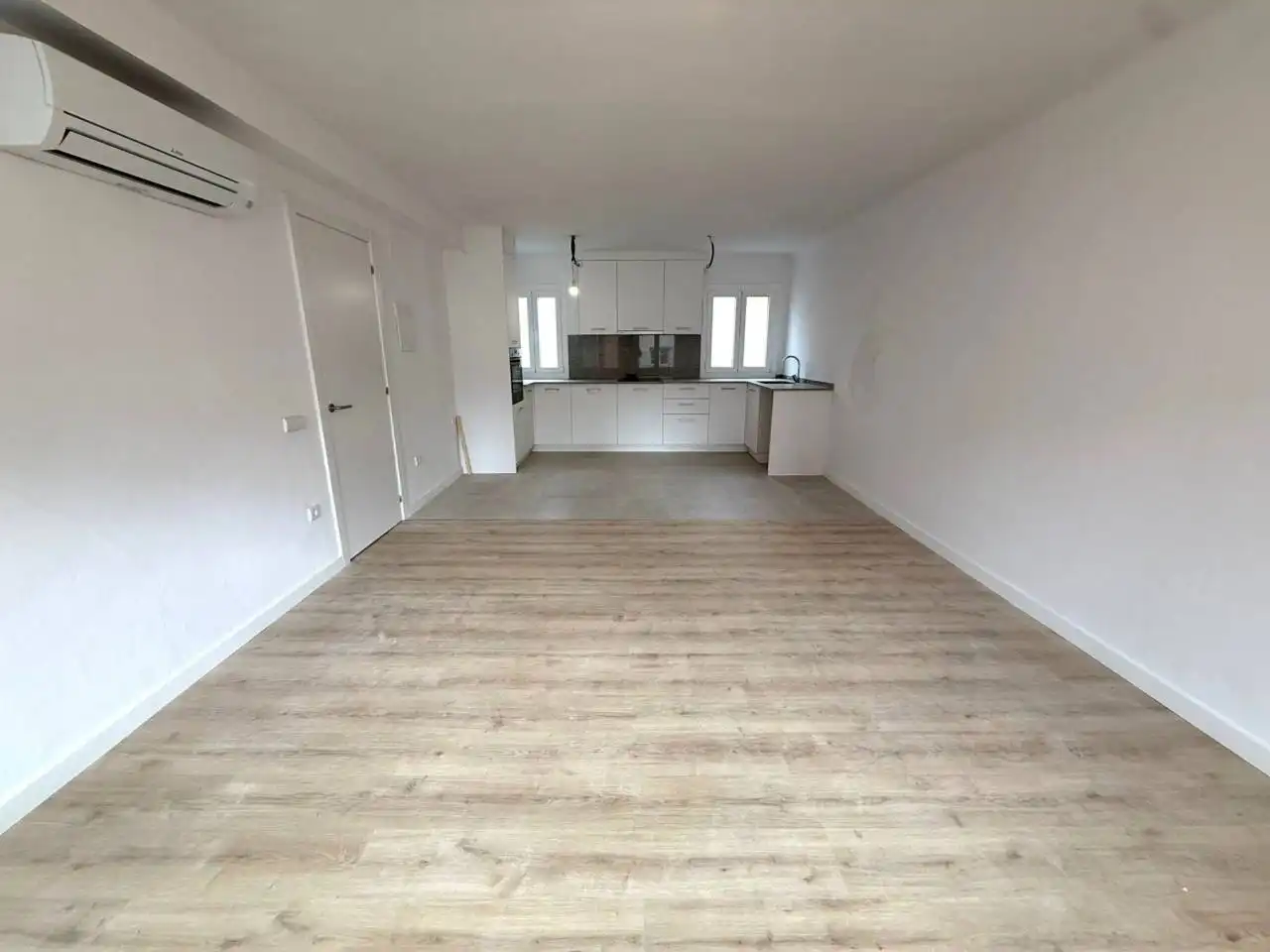 Piso en venta en El Poble Sec, imagen 3