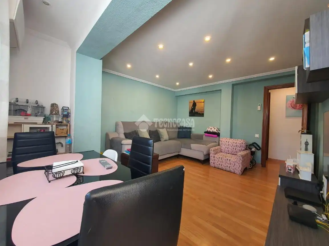 Living room of Flat for sale in Valencia  with Air Conditioner, Parquet flooring and Balcony