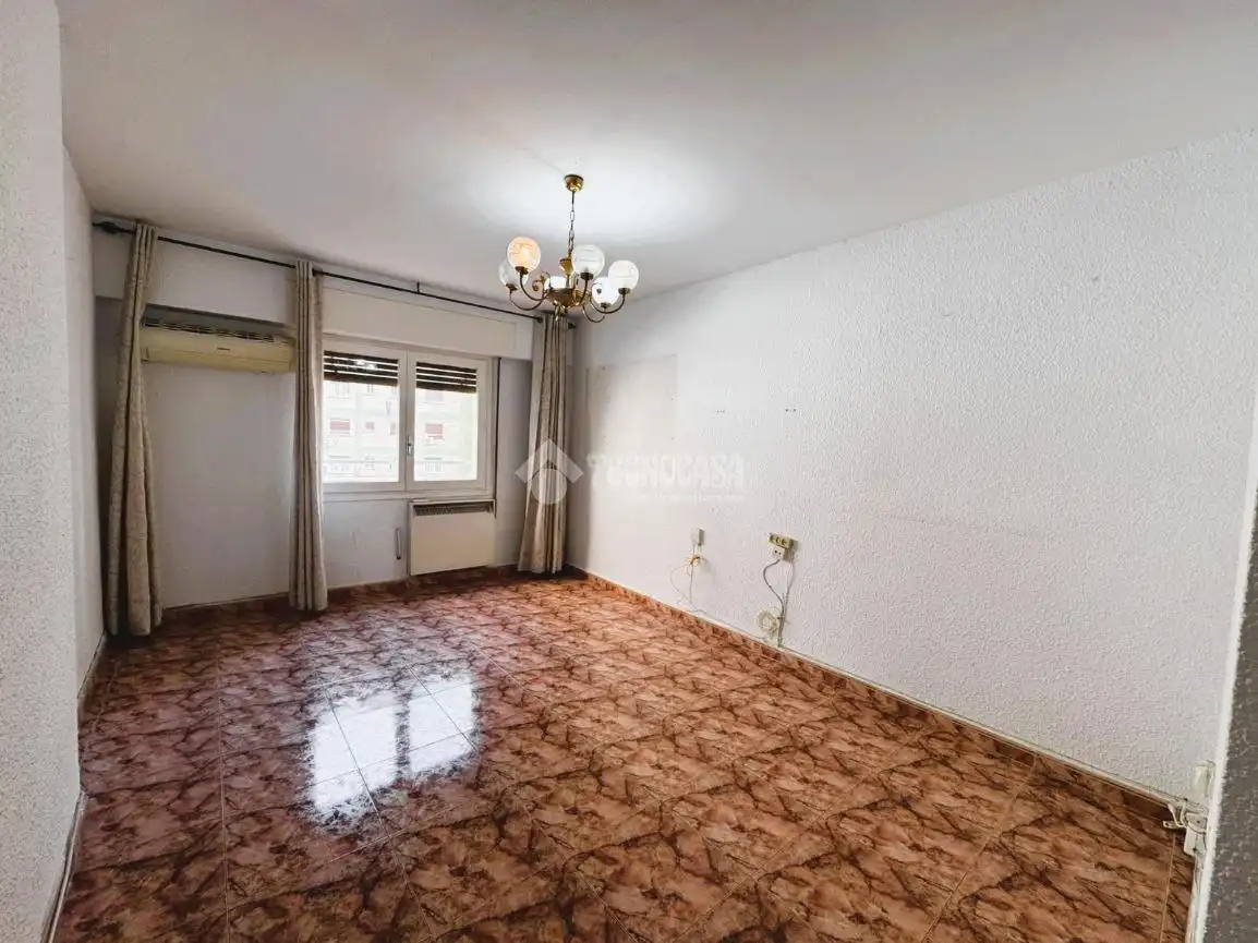 Sala de estar de Piso en venta en Zaragoza