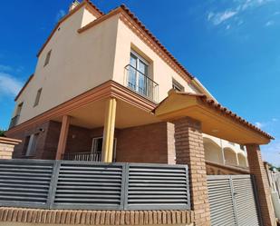 Exterior view of House or chalet for sale in El Vendrell  with Heating