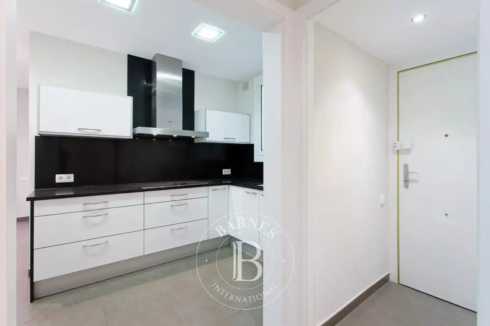 Cuina de Pis en venda en Barcelona amb Aire condicionat i Calefacció