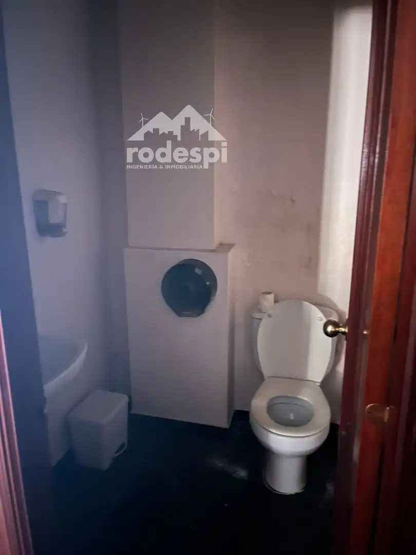 Local comercial en alquiler en REDONDELA, imagen 2