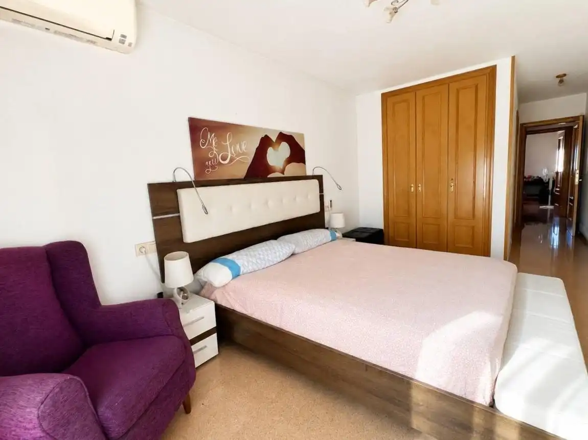 Habitación de Apartamento en venta en Alicante / Alacant con Aire acondicionado, Calefacción y Trastero