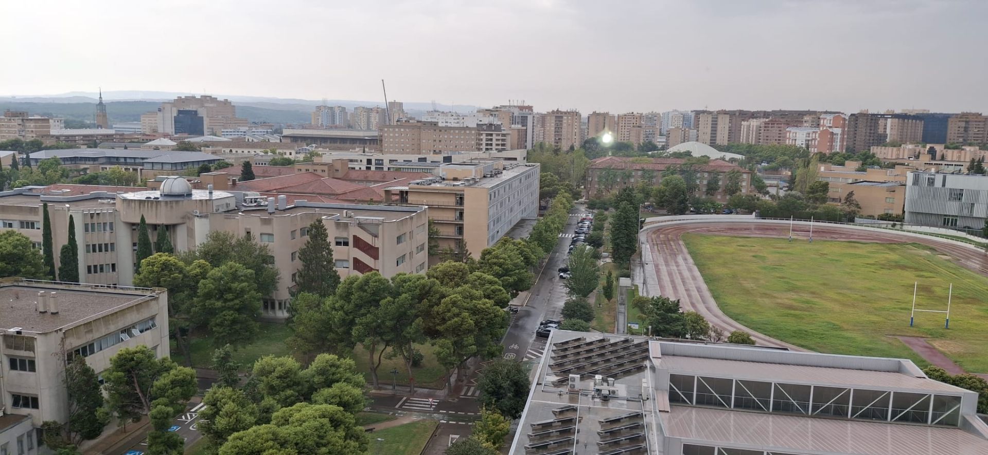 Vista exterior de Pis de lloguer en  Zaragoza Capital amb Calefacció, Parquet i Terrassa