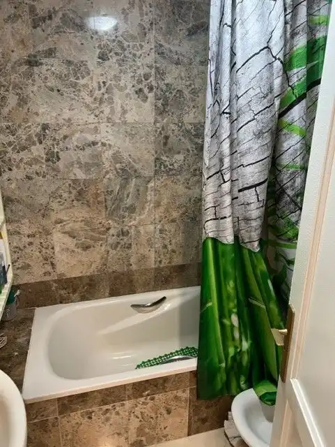 Baño de Piso en venta en Las Palmas de Gran Canaria con Amueblado y TV