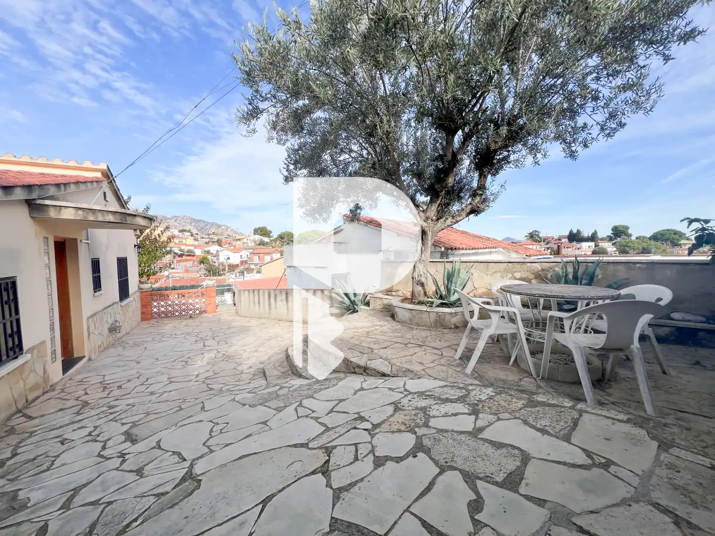 Vista exterior de Casa o chalet en venta en Esparreguera con Aire acondicionado, Calefacción y Jardín privado
