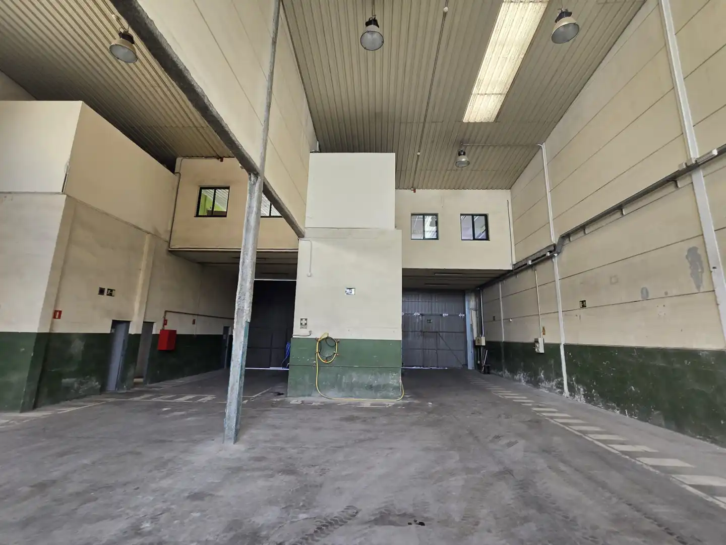 Nave industrial en alquiler en Urbanización Este - Montepríncipe, imagen 5