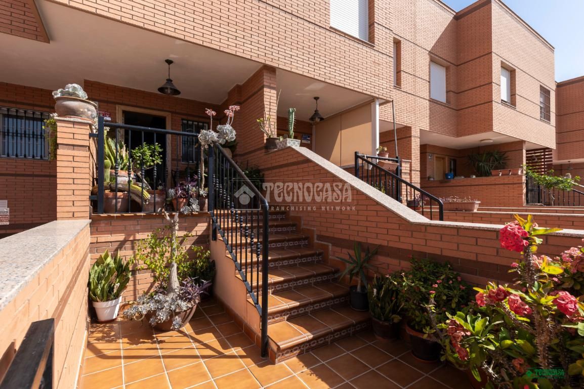 Terrace of Single-family semi-detached for sale in  Almería Capital  with Air Conditioner and Terrace