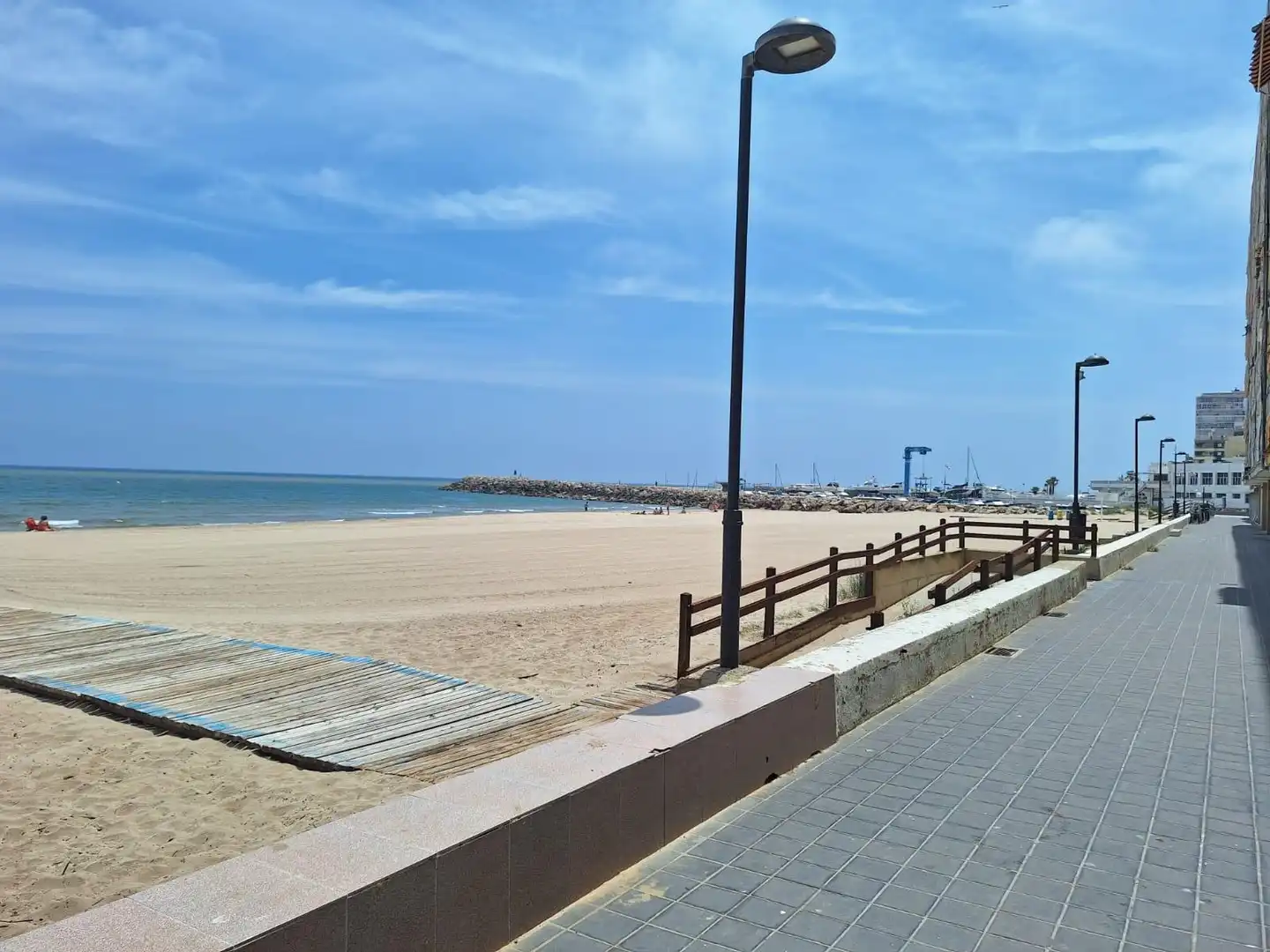 Vista exterior de Planta baja en venta en Valencia con Amueblado