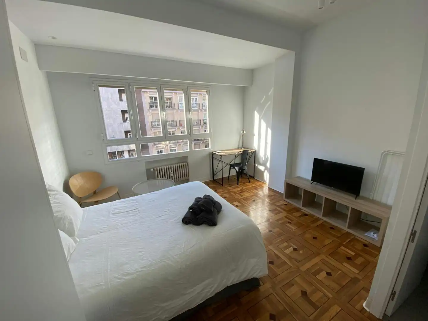 Habitación de Piso para compartir en Madrid con Aire acondicionado, Calefacción y Amueblado