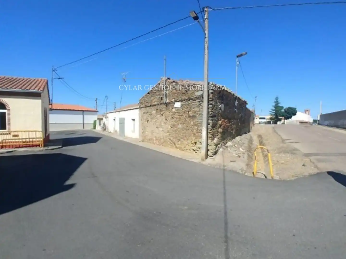 Vista exterior de Casa adosada en venda en Terradillos amb Calefacció