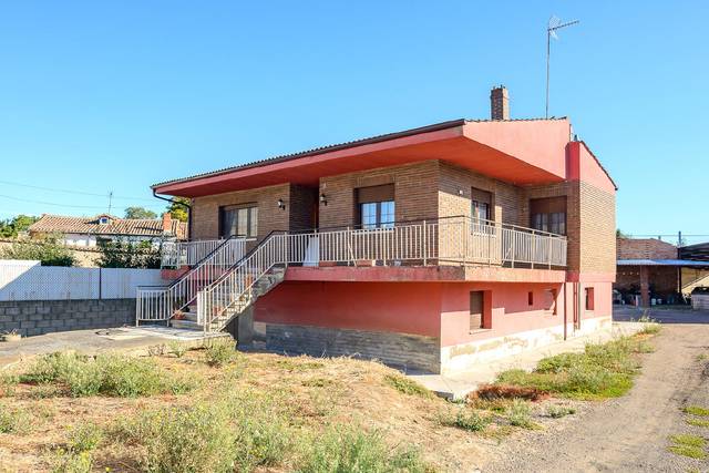 Casa-chalet en Venta en Mansilla Mayor