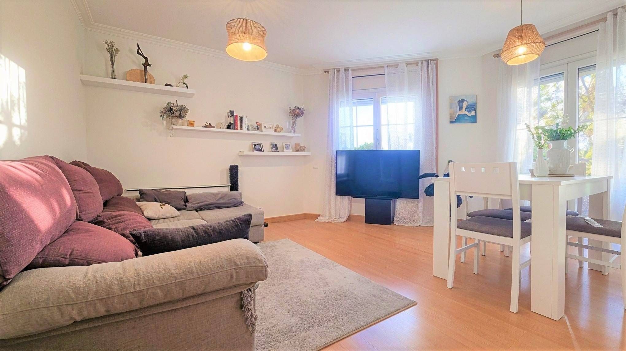 Sala d'estar de Pis en venda en Cambrils amb Aire condicionat, Calefacció i Parquet