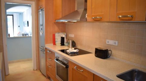 Foto 4 de Apartamento de alquiler en Los Arqueros - Puerto del Almendro, Benahavís