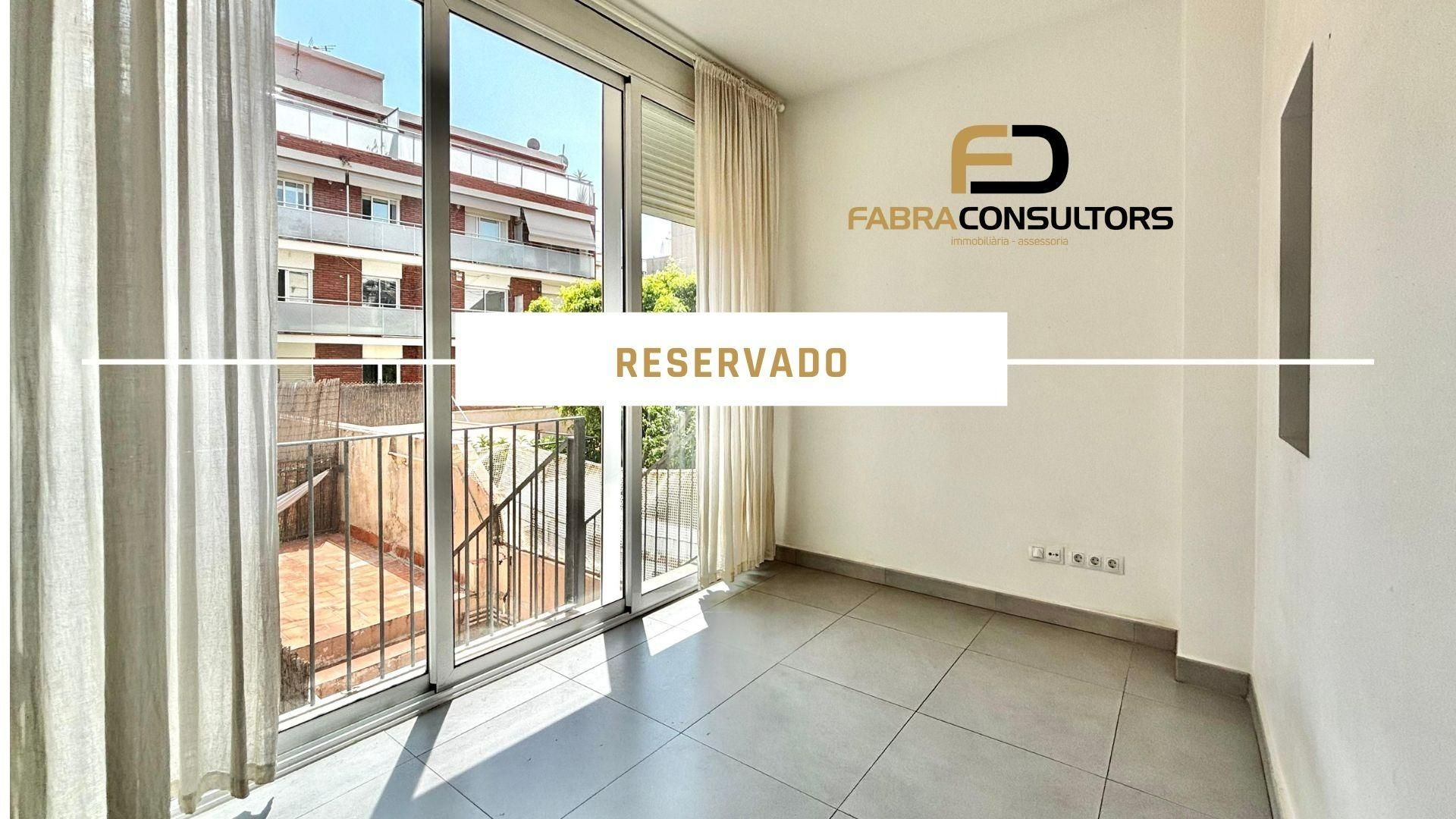 Vista exterior de Apartamento en venta en Badalona con Jardín privado y Balcón
