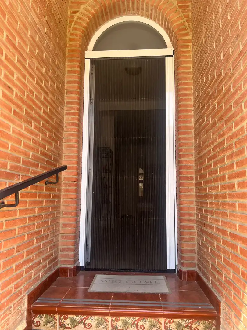 Einfamilien-Reihenhaus zum Verkauf in Sagunto / Sagunt mit Klimaanlage, Heizung und Terrasse
