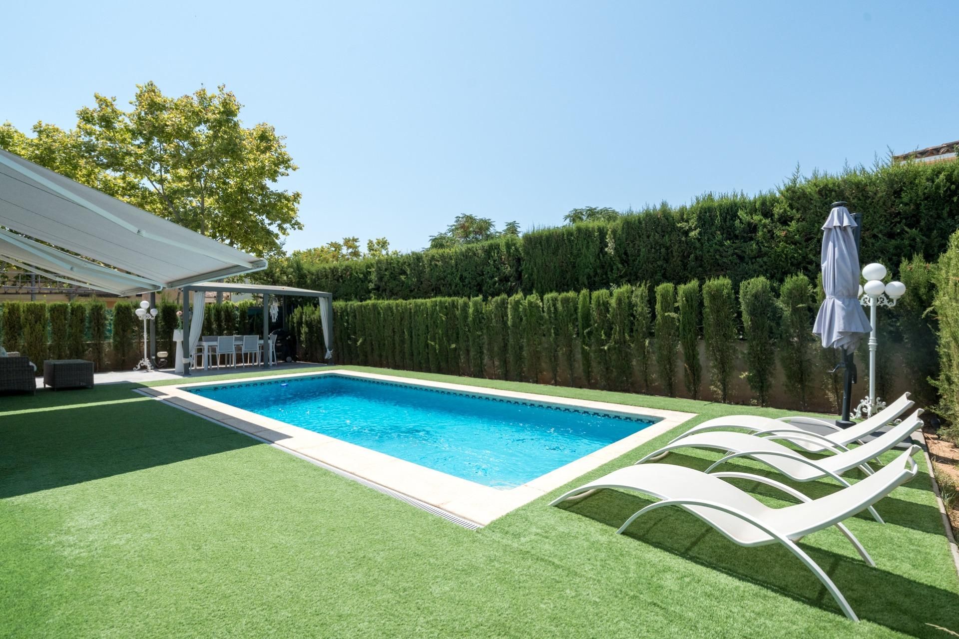 Piscina de Casa o xalet en venda en  Palma de Mallorca amb Aire condicionat, Calefacció i Jardí privat