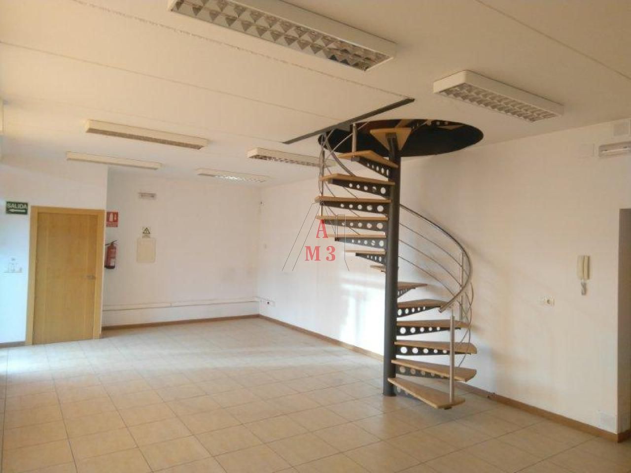 Nau industrial de lloguer en Santovenia de la Valdoncina