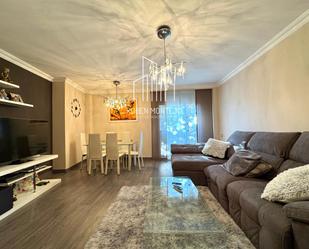 Living room of Flat for sale in Salamanca Capital  with Heating, Terrace and Balcony