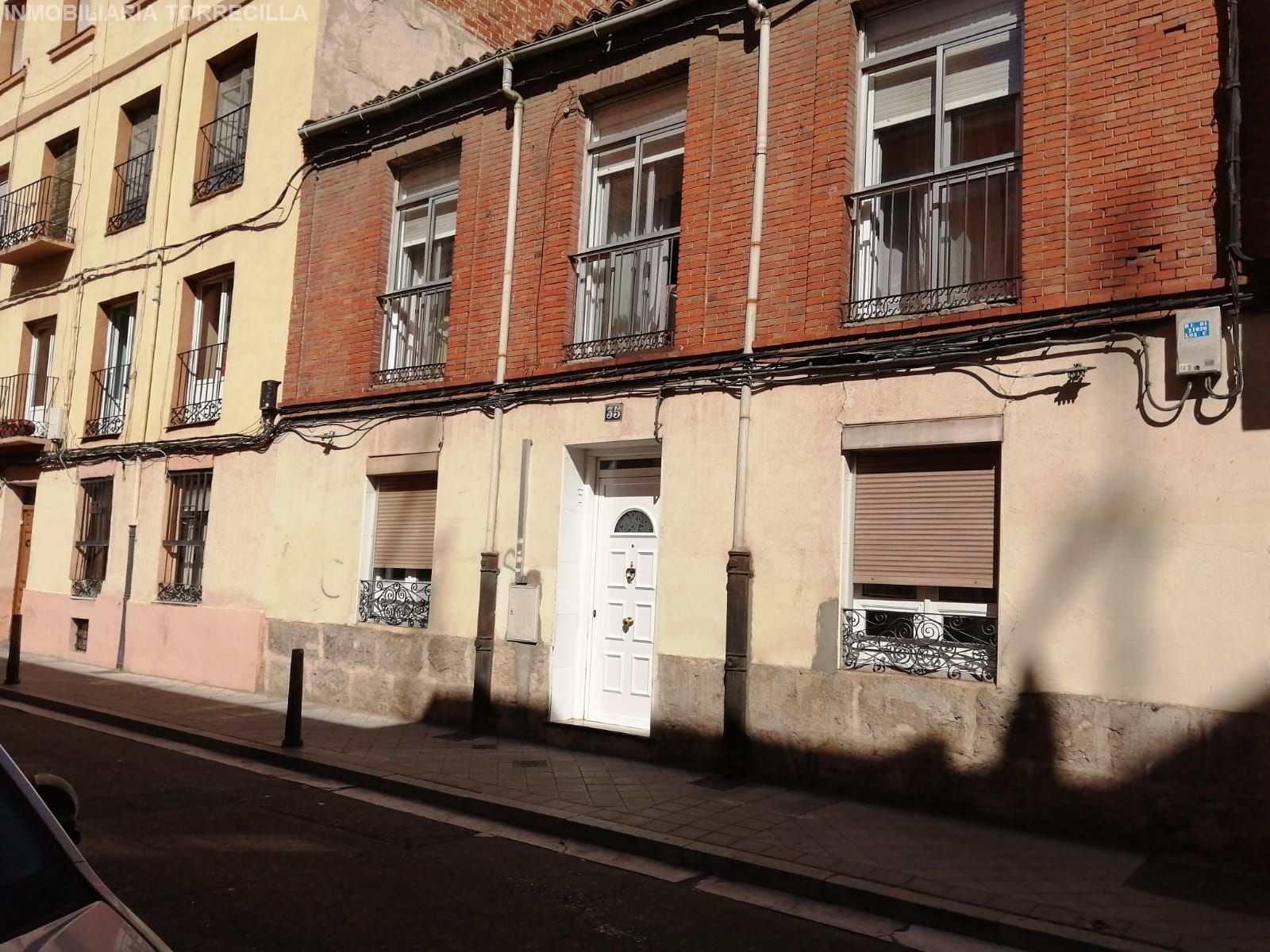 Vista exterior de Casa o xalet en venda en Valladolid Capital amb Parquet i Moblat