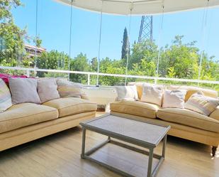 Vista exterior de Apartament en venda en Marbella amb Aire condicionat, Calefacció i Jardí privat