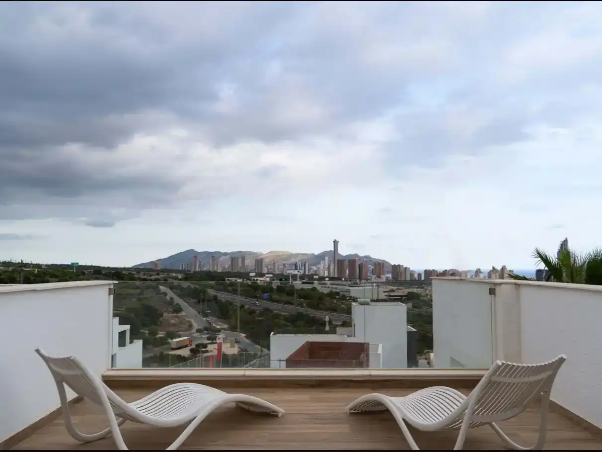 Terrasse von Wohnungen zur Miete in Finestrat mit Klimaanlage, Schwimmbad und Balkon
