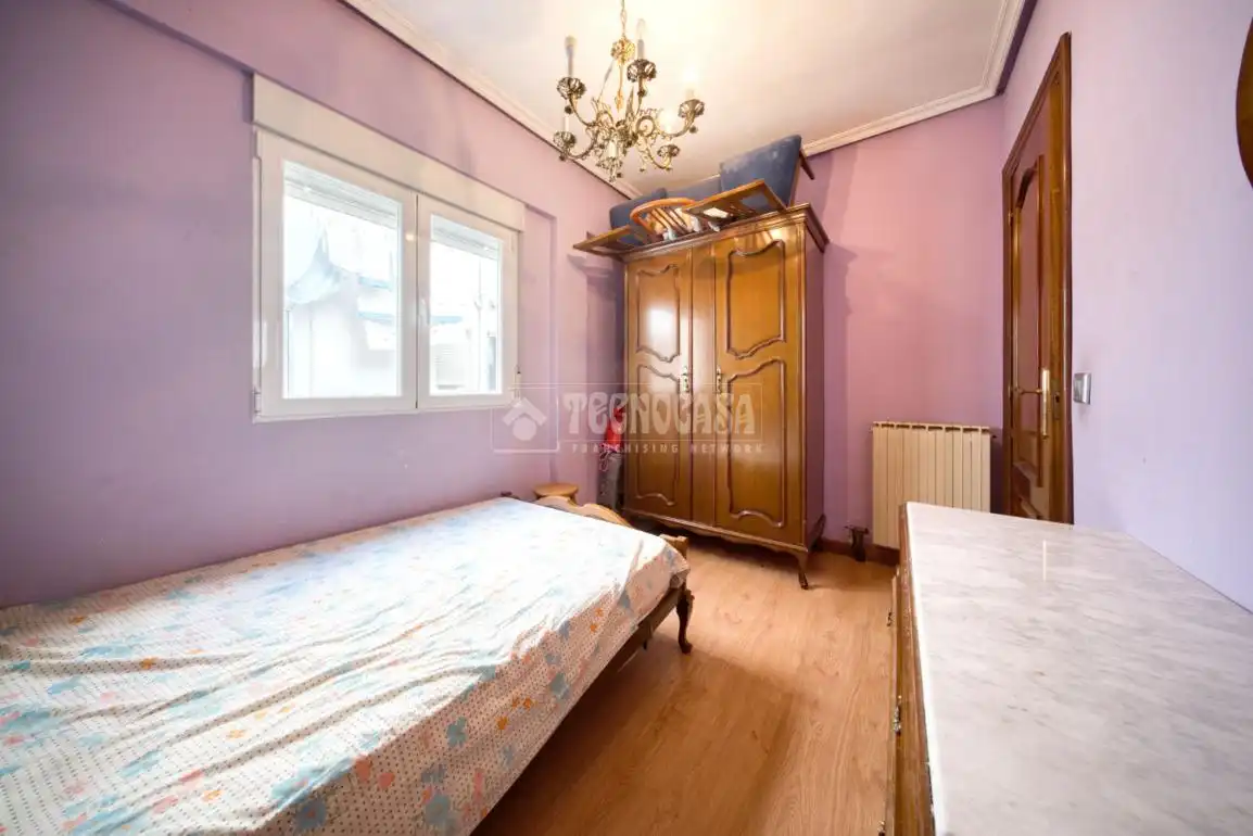 Habitación de Piso en venta en Valladolid con Calefacción, Parquet y Terraza