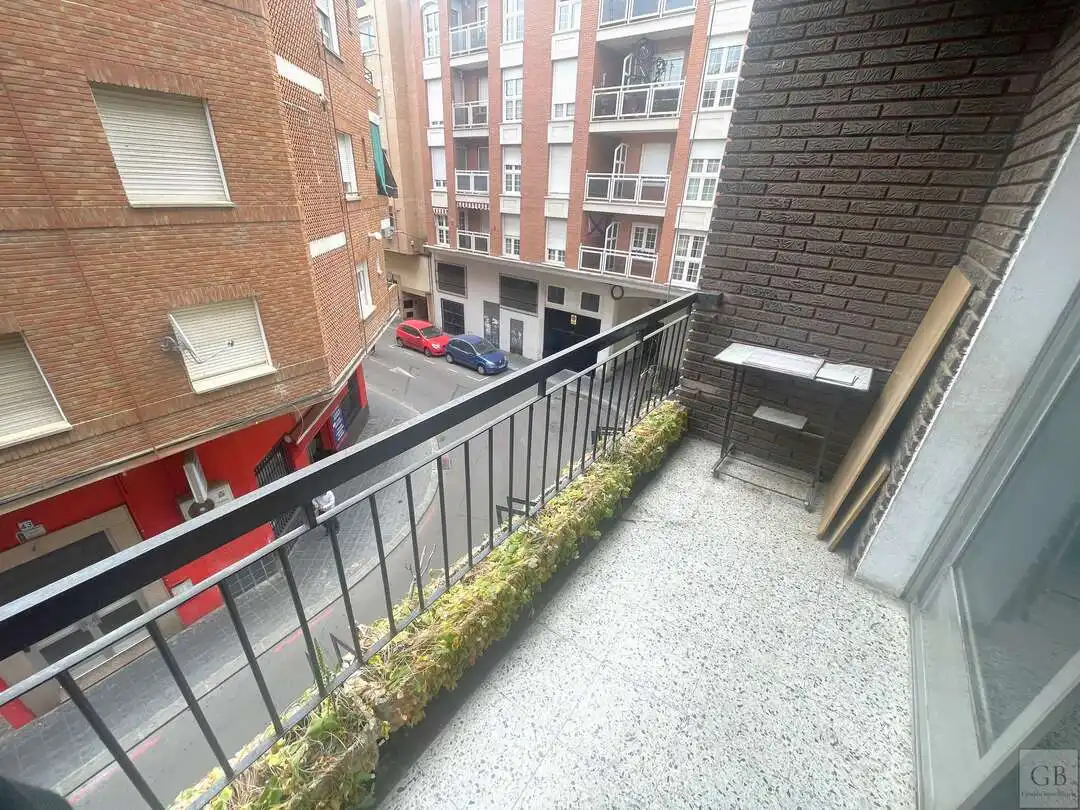 Piso en venta en Duque de Wellington, Centro - Corte Inglés