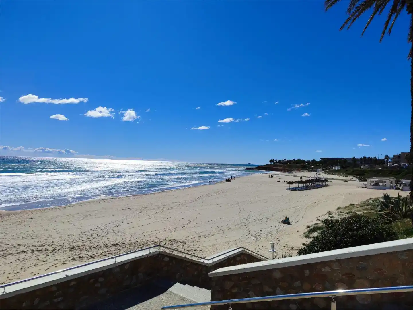 Vista exterior de Apartament per a compartir en Mil Palmeras