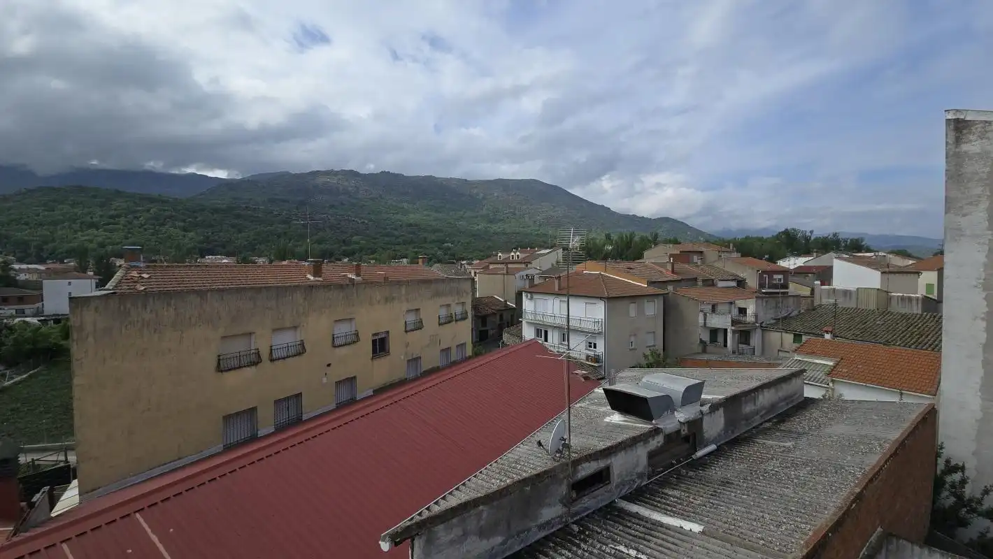 Flat for sale in C. la Corredera, Navaluenga