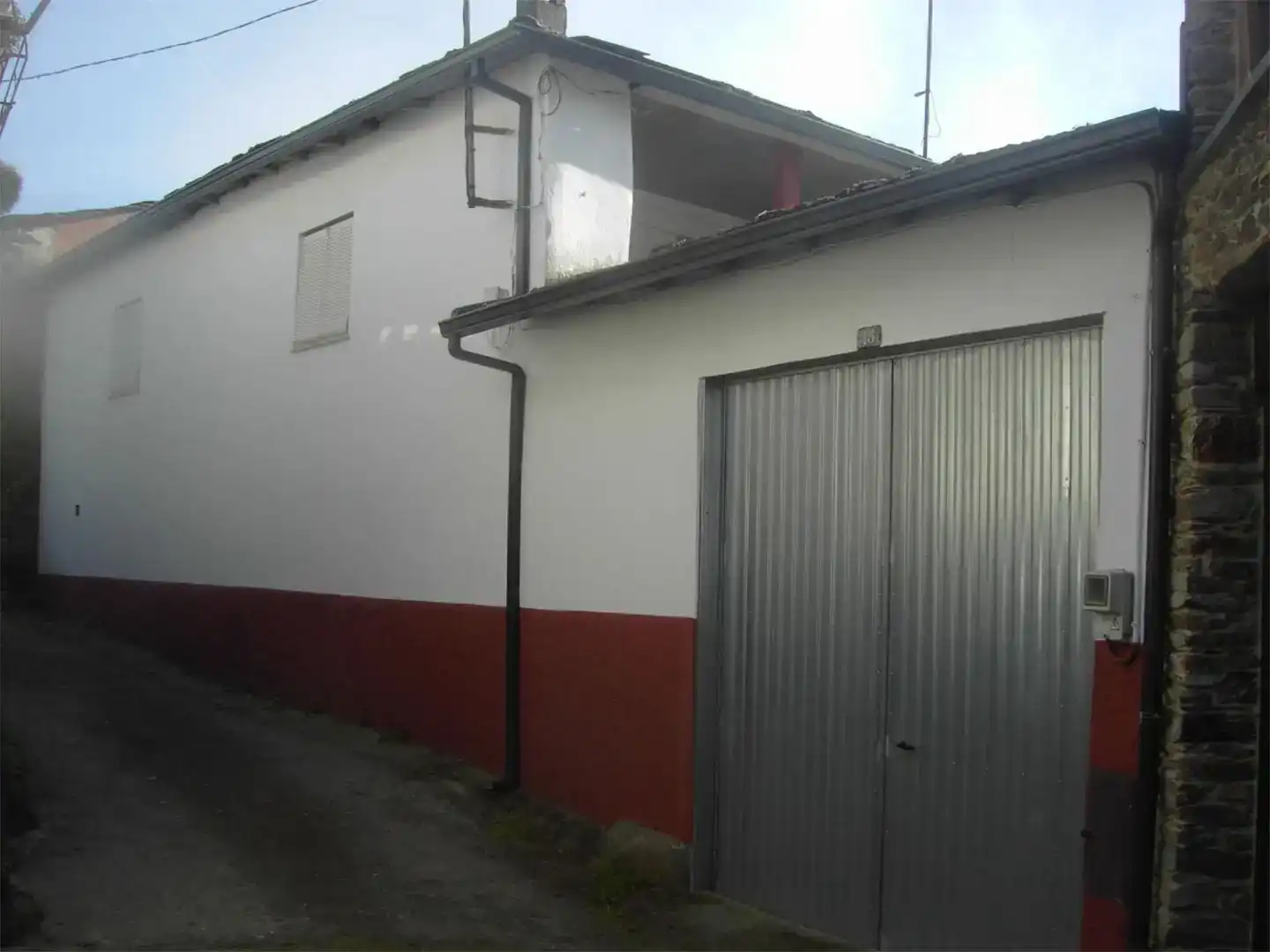 Vista exterior de Finca rústica en venda en Bóveda amb Balcó