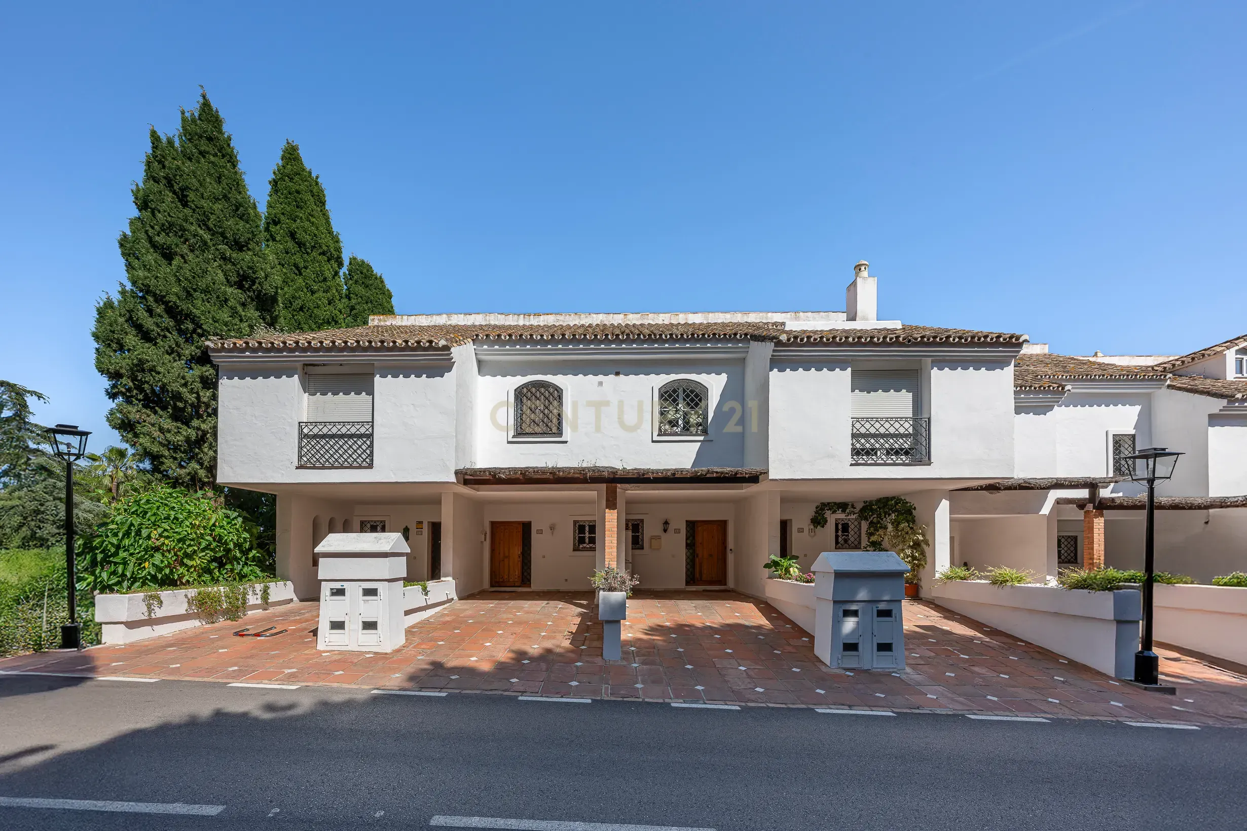 Vista exterior de Casa o chalet en venta en Estepona con Aire acondicionado, Jardín privado y Horno