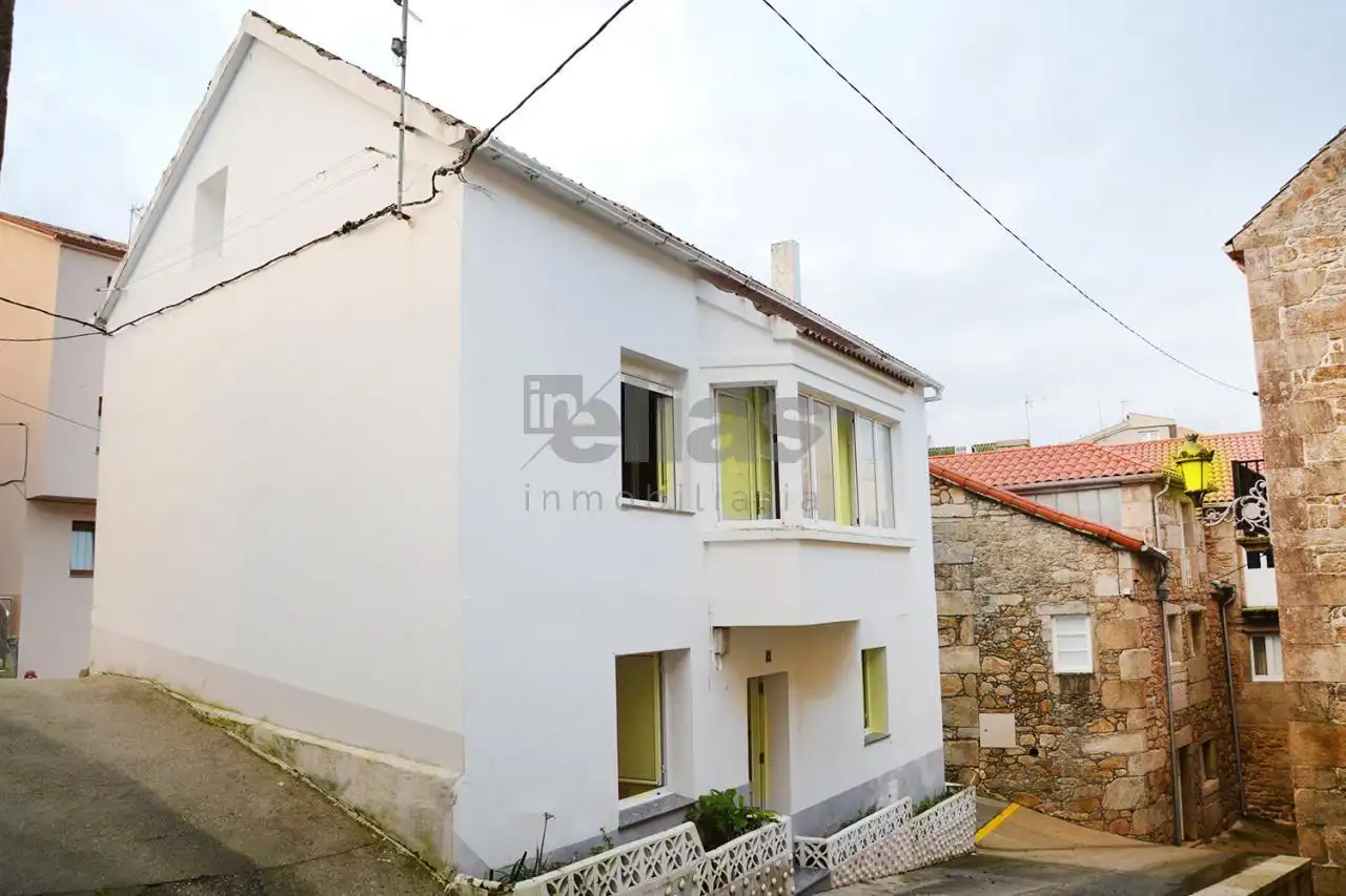 Exterior view of Houses for sale in Laxe