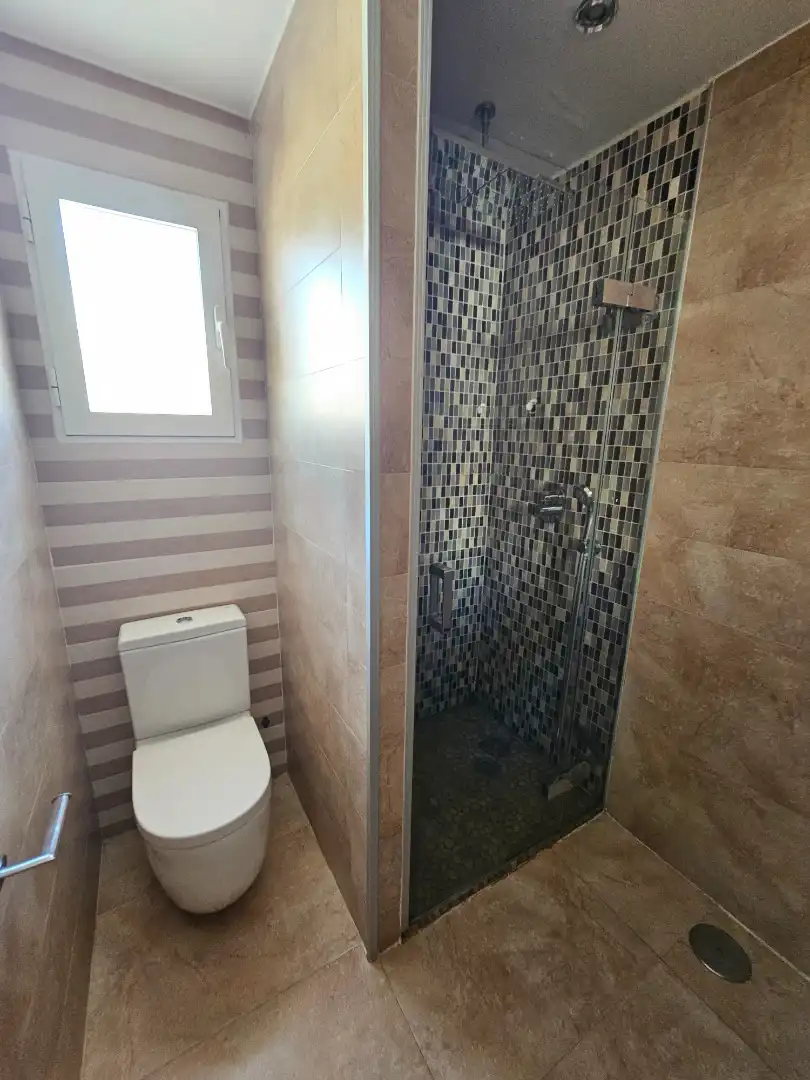 Baño de Casa adosada en venta en Ogíjares con Aire acondicionado, Trastero y Amueblado
