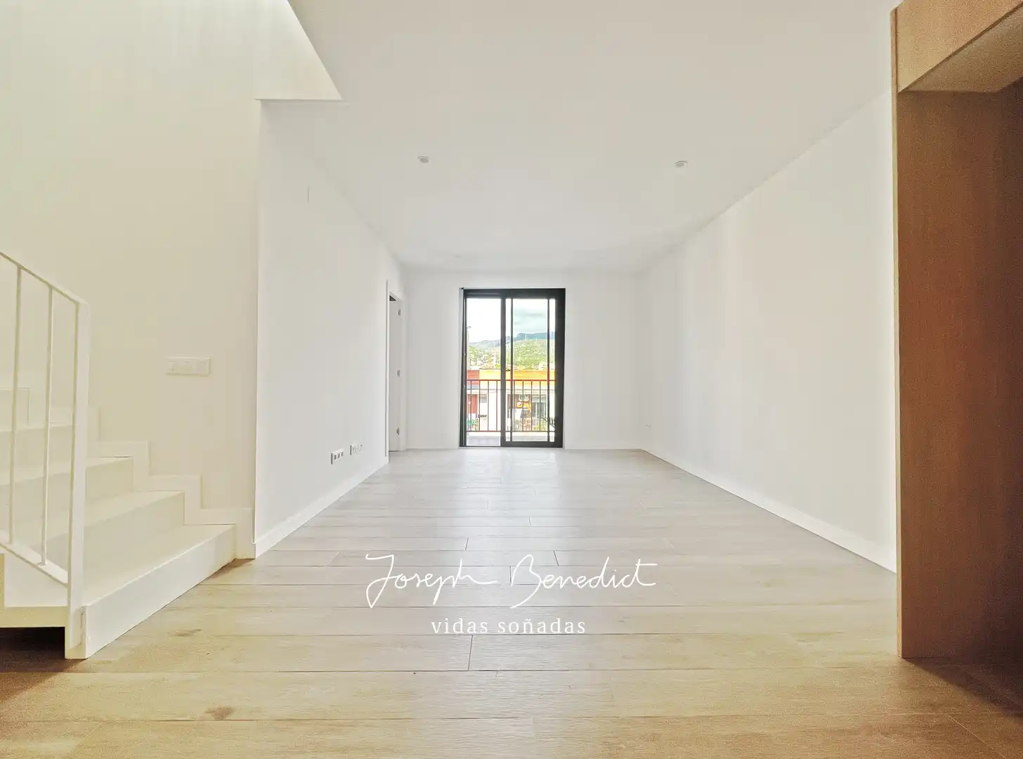 Attic for rent in Centre
