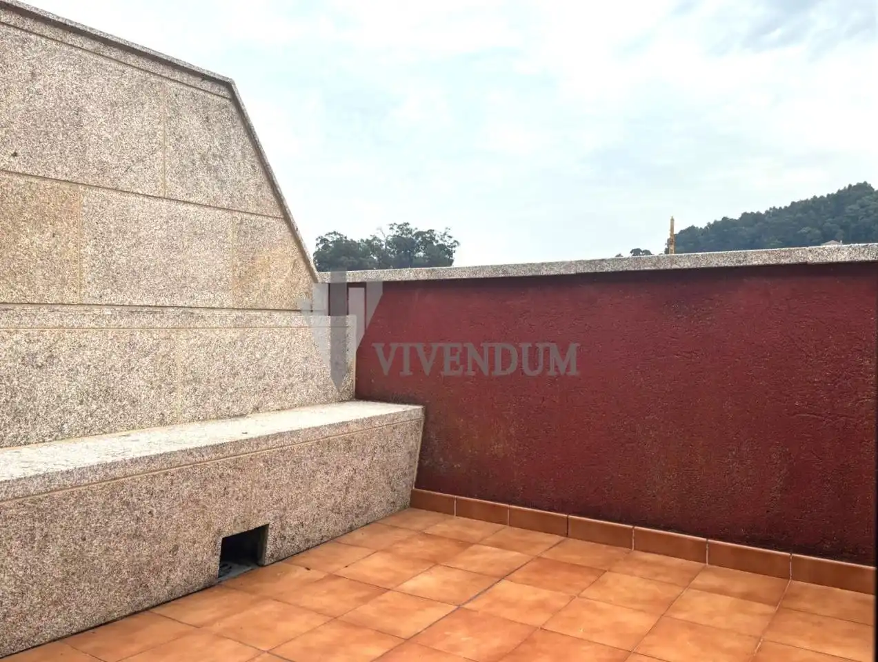 Attic for rent in Sardoma - Castrelos