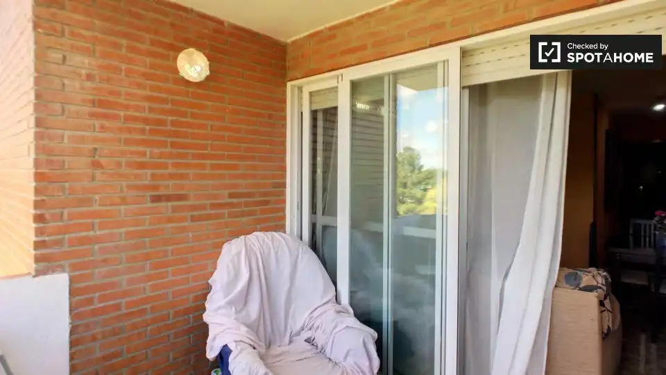 Balcony of Flat for rent in Alcalá de Henares  with Air Conditioner, Heating and Furnished