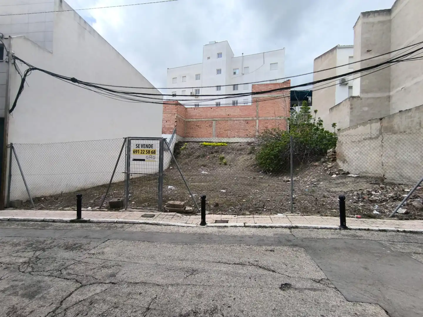 Terreni e lotti in vendita a Calle Bernabé Vallecillo Olea 8