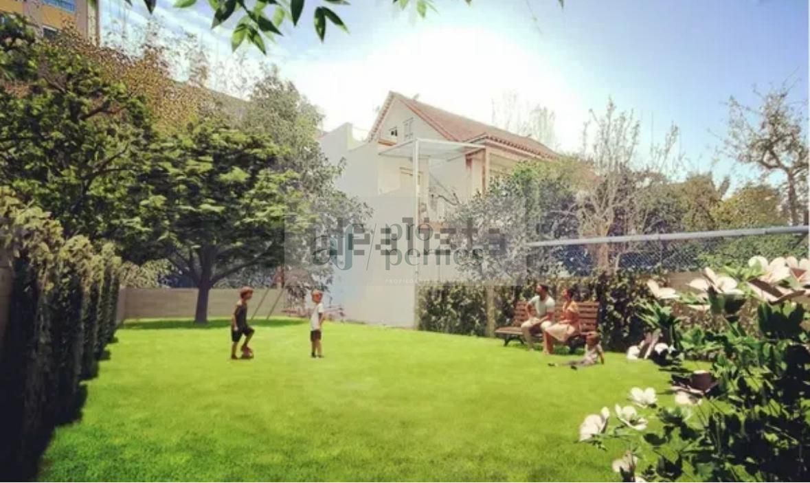 Jardí de Apartament en venda en Vigo  amb Calefacció, Terrassa i Traster