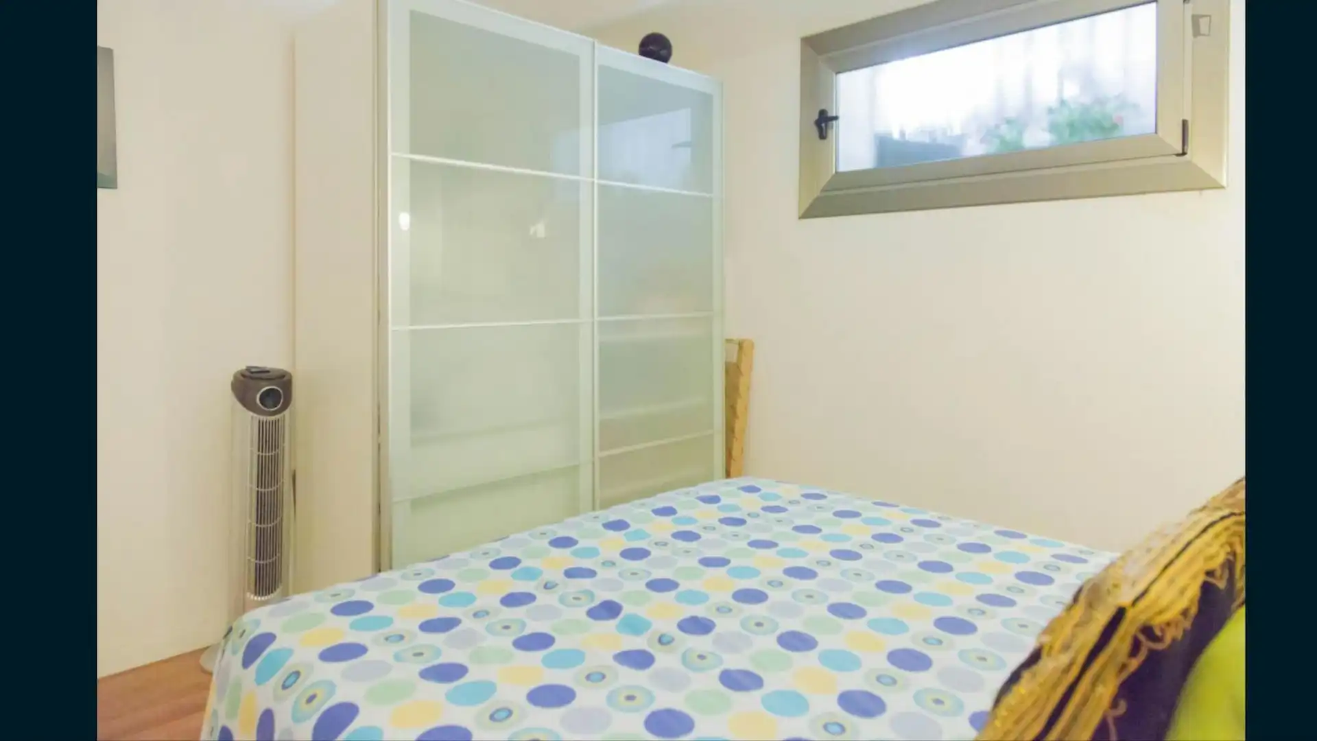 Bedroom of Flat for rent in Barcelona  with Furnished, Washing machine and TV