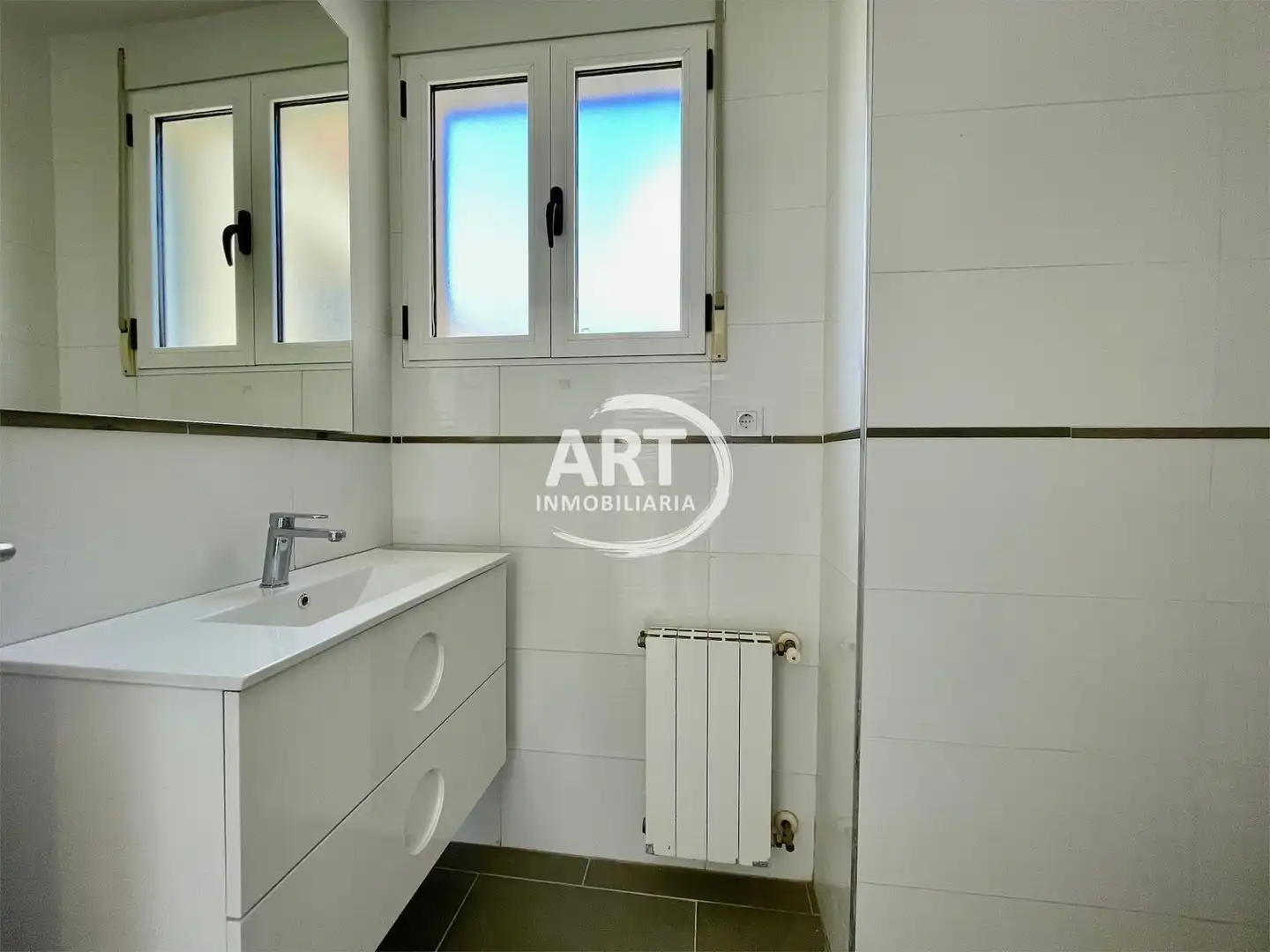 Badezimmer von Haus oder Chalet zum Verkauf in San Antonio de Benagéber mit Heizung, Terrasse und Abstellraum