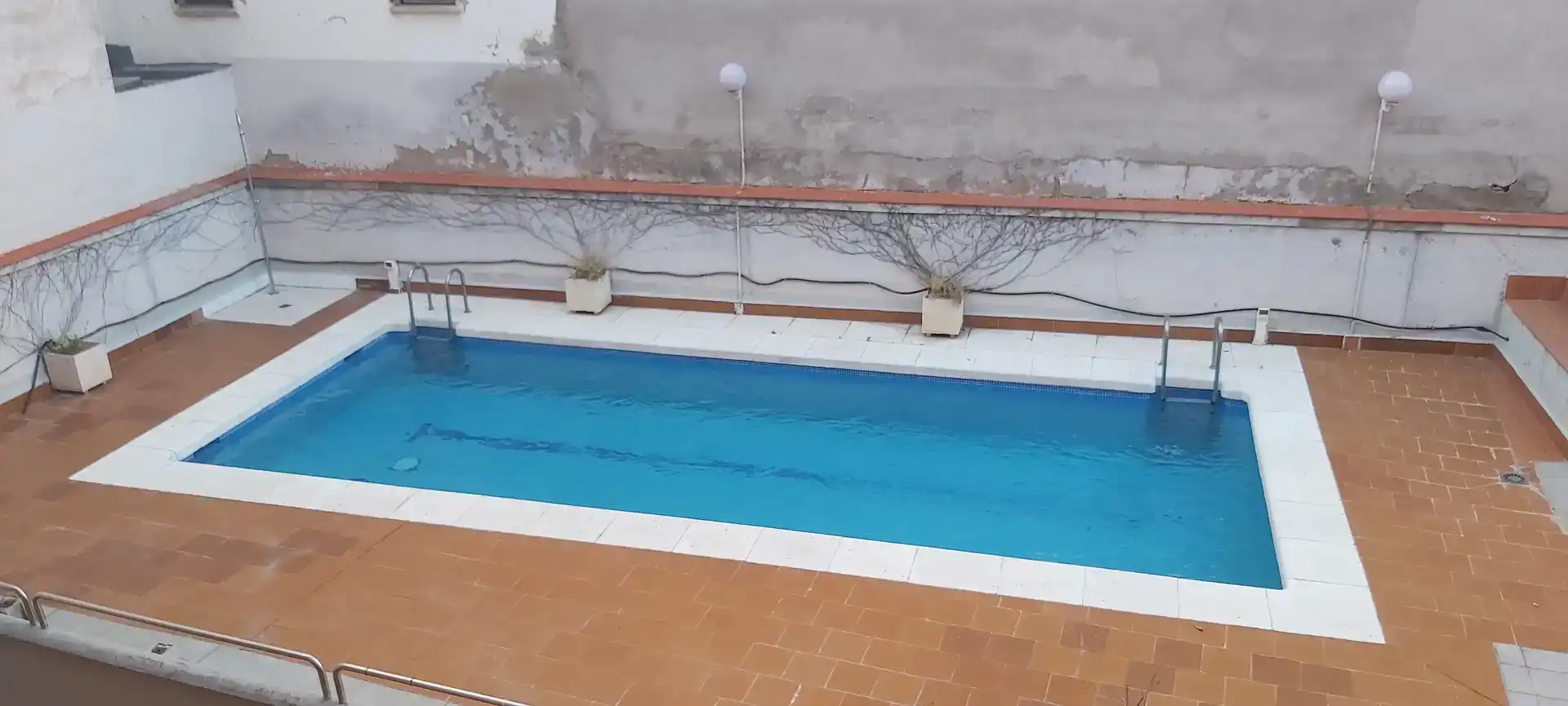 Piscina de Estudi en venda en Madrid amb Aire condicionat, Parquet i Piscina