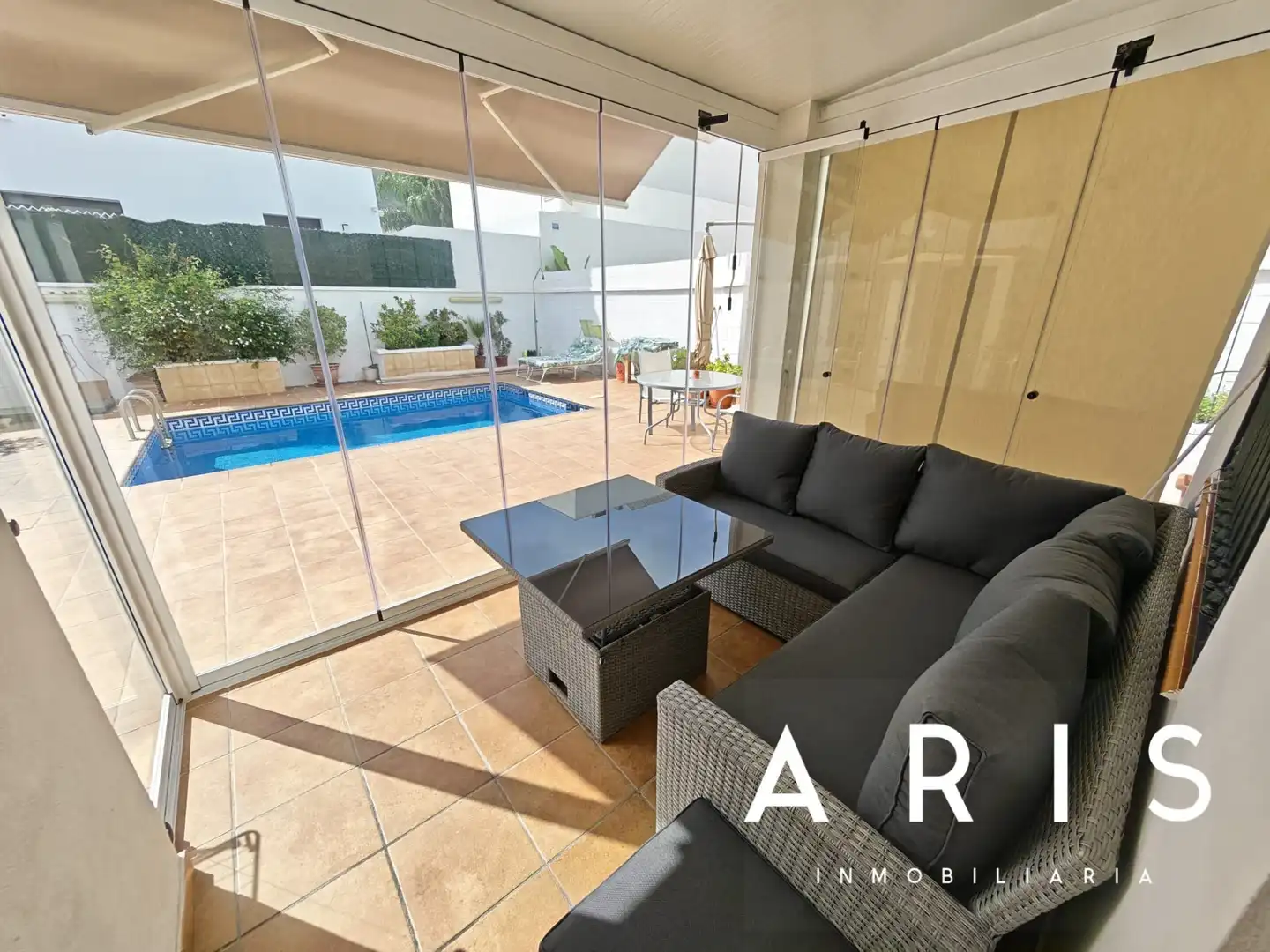 Terraza de Casa adosada en venta en Alhaurín de la Torre con Aire acondicionado y Piscina